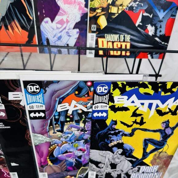 Batman Rebirth 48-49 51-54 56 59 61 63 66-69 lot Vs Joker - Picture 3 of 7